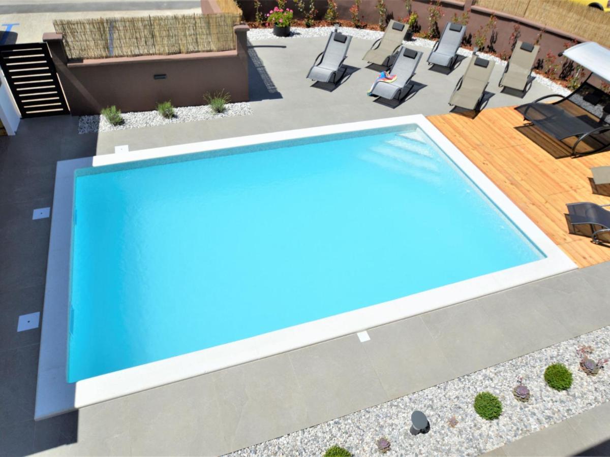 Holiday Home House Eric&Paolo By Interhome بولا المظهر الخارجي الصورة