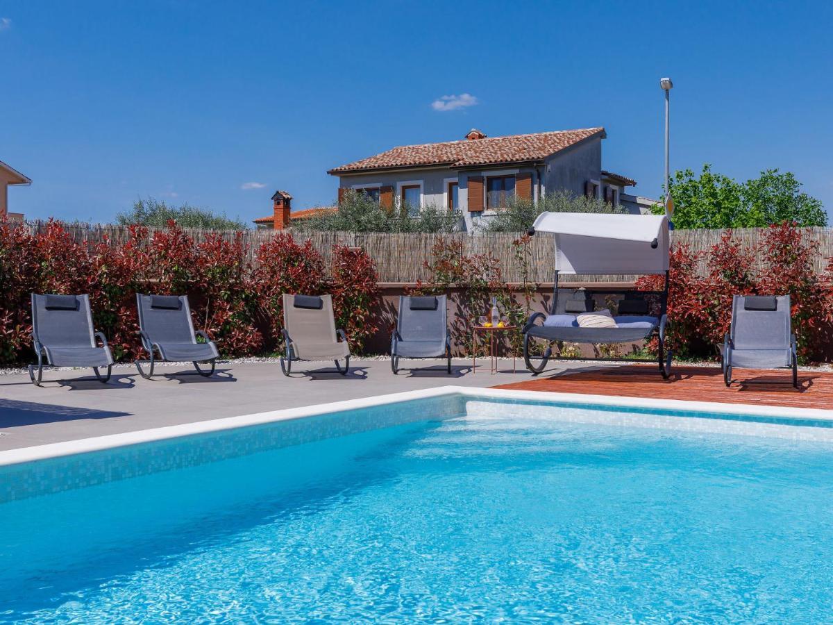 Holiday Home House Eric&Paolo By Interhome بولا المظهر الخارجي الصورة
