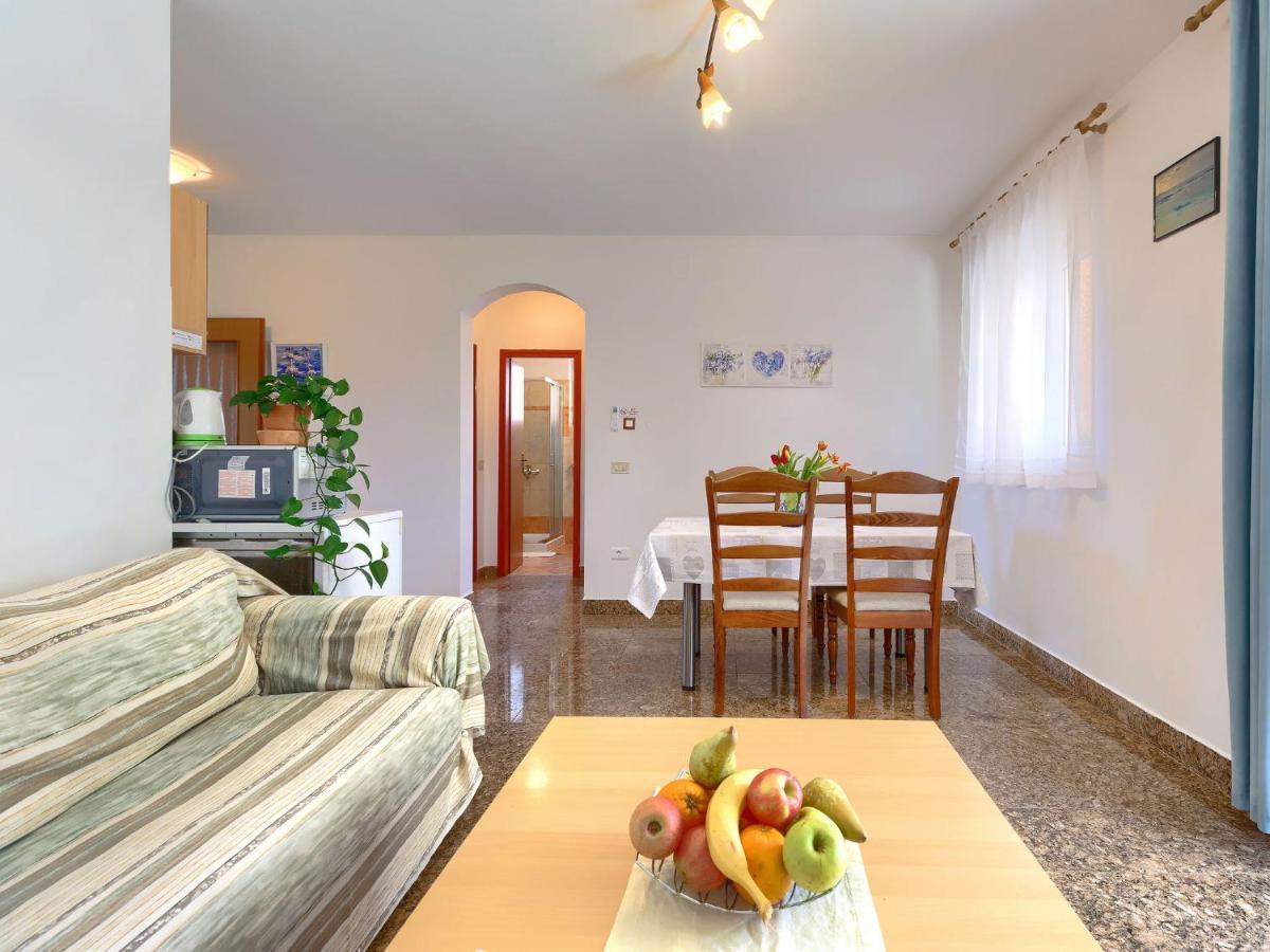 Holiday Home House Eric&Paolo By Interhome بولا المظهر الخارجي الصورة