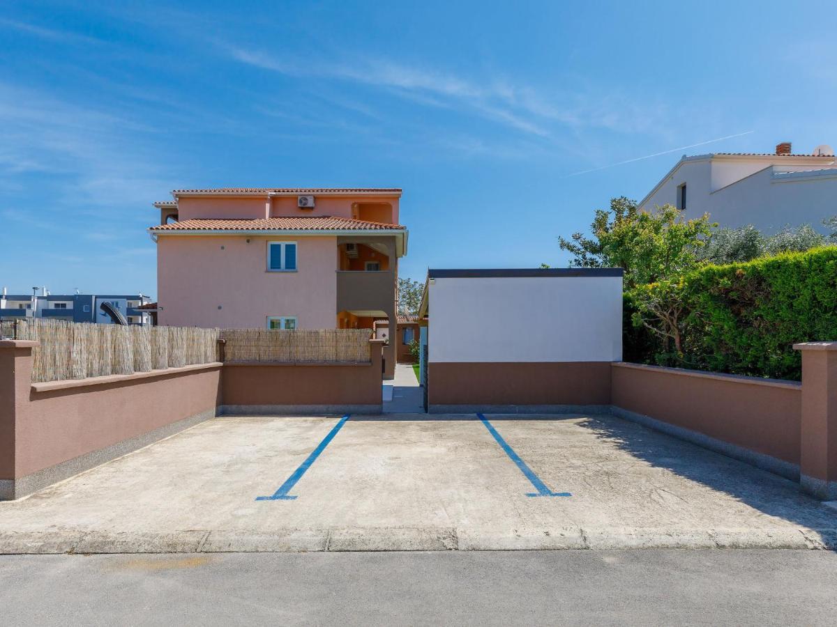 Holiday Home House Eric&Paolo By Interhome بولا المظهر الخارجي الصورة