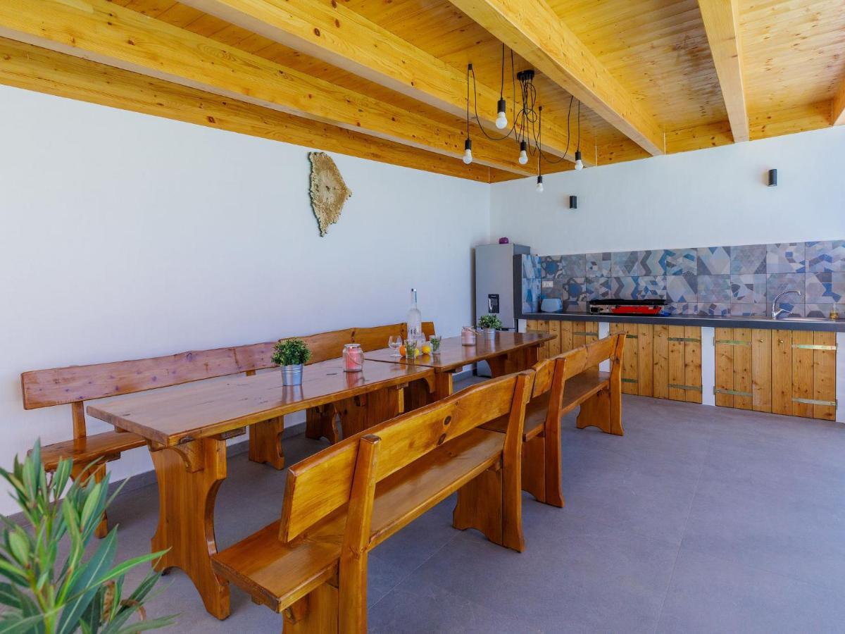 Holiday Home House Eric&Paolo By Interhome بولا المظهر الخارجي الصورة