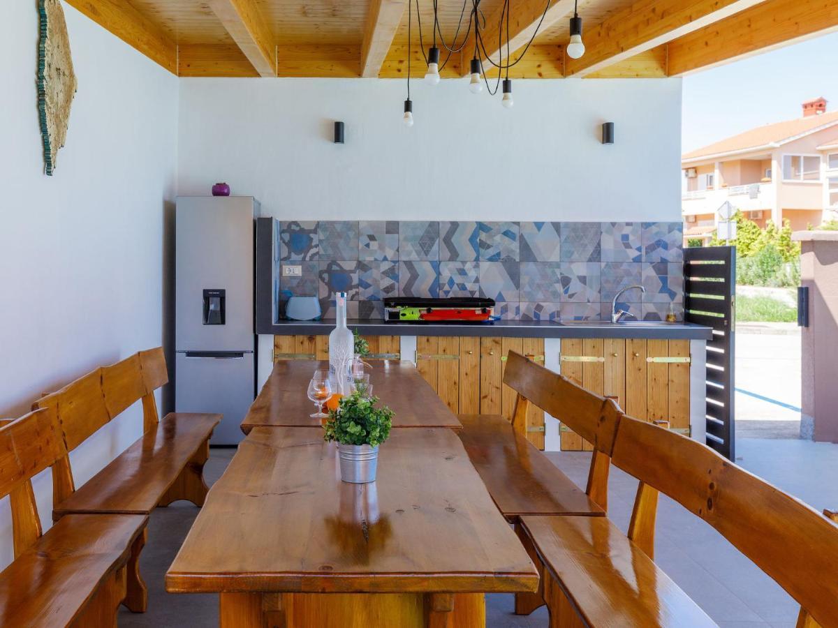 Holiday Home House Eric&Paolo By Interhome بولا المظهر الخارجي الصورة