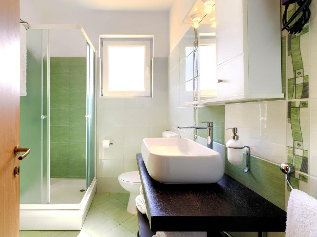 Holiday Home House Eric&Paolo By Interhome بولا المظهر الخارجي الصورة